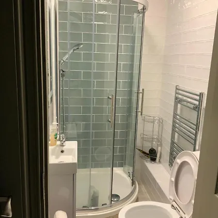 Small,smart,tidy 2 Bed Appartamento *