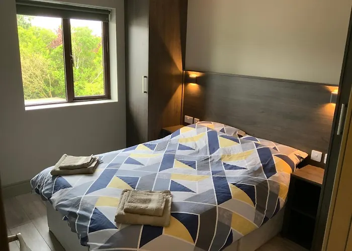 Small,smart,tidy 2 Bed Lejlighed