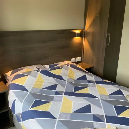 Small,smart,tidy 2 Bed 아파트 *